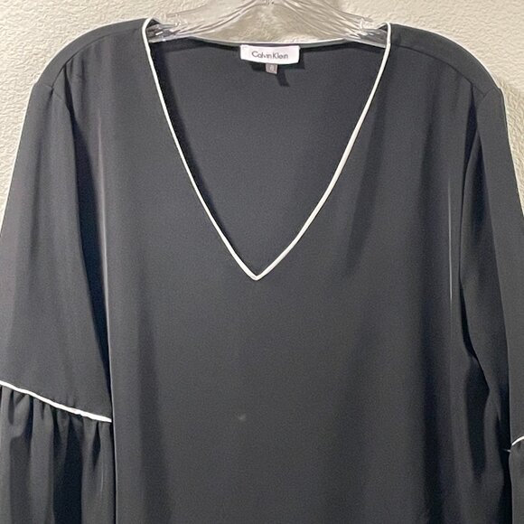 CALVIN KLEIN 3/4 Ruffle Bell Sleeve Oversize Blouse, Black - XL - Picture 4 of 7